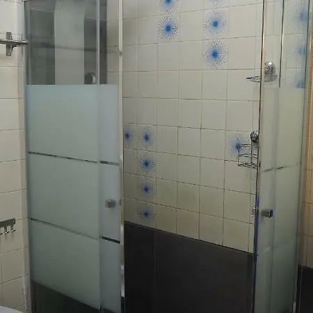 Apartamento 2 Quartos, 2 Casas De Banho E Grande Sala Apartmán