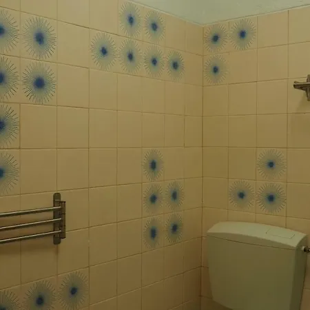 Apartamento 2 Quartos, 2 Casas De Banho E Grande Sala