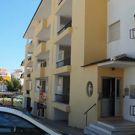 公寓 Apartamento 2 Quartos, 2 Casas De Banho E Grande Sala *